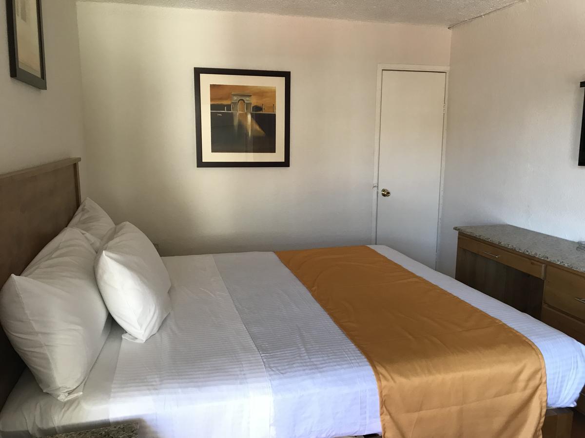 Hotel Guillen Jr Tijuana Exterior photo