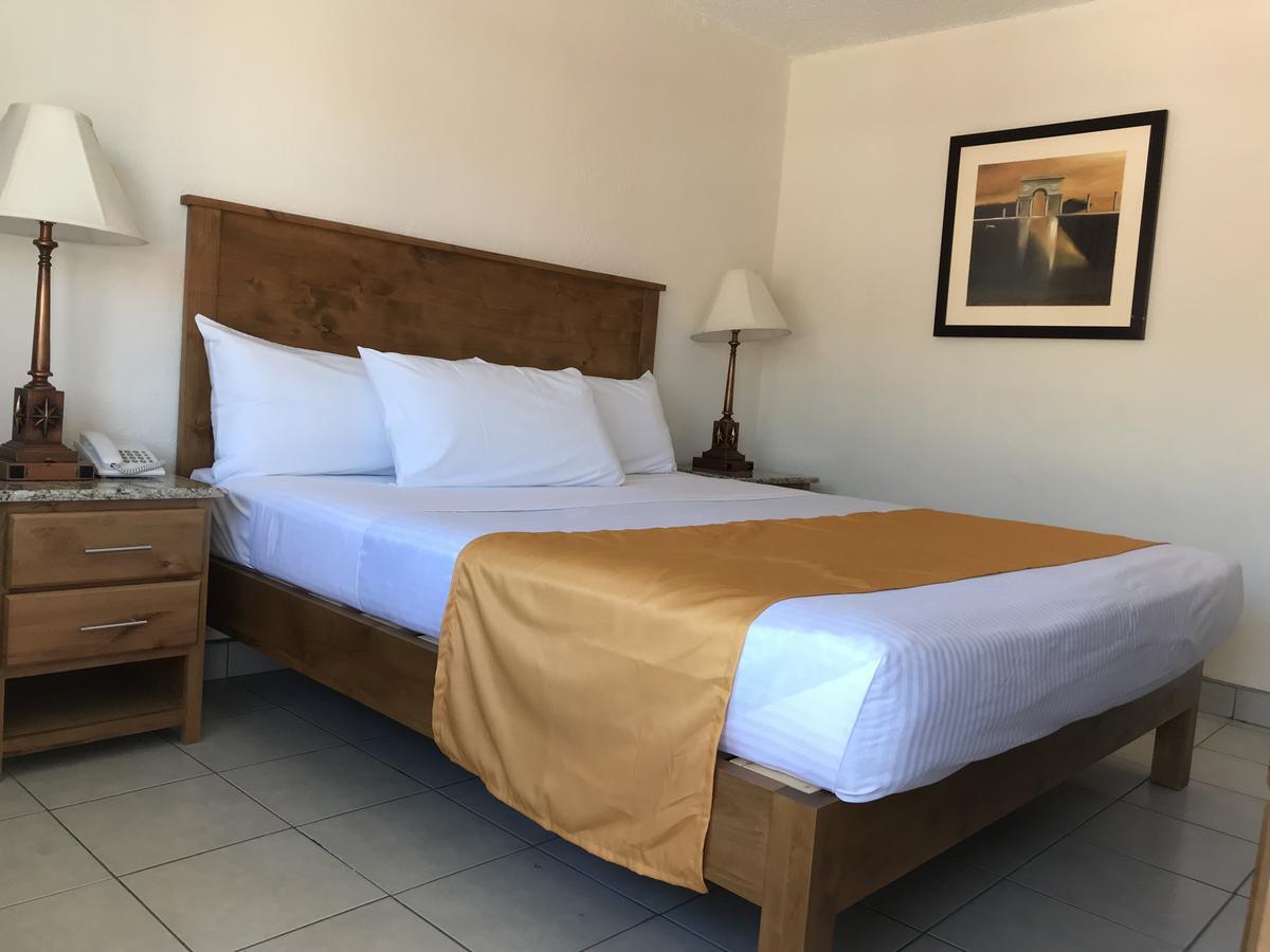 Hotel Guillen Jr Tijuana Exterior photo